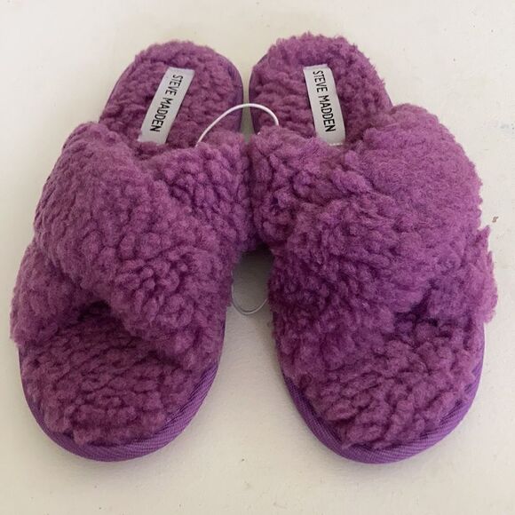 Steve Madden Peaceful Purple Faux Fur Slipper - Picture 4 of 6